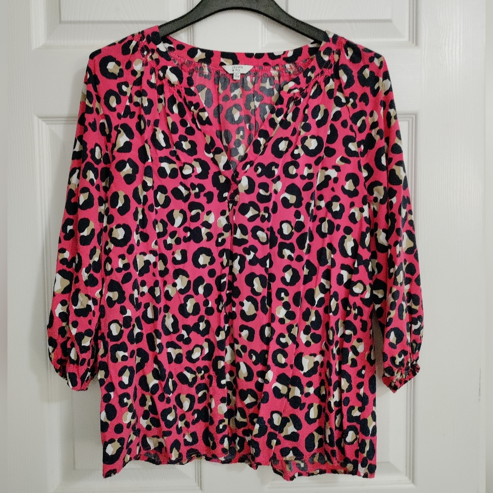 CROWN & IVY Misses size XL 3/4 sleeve cheetah print peasant top